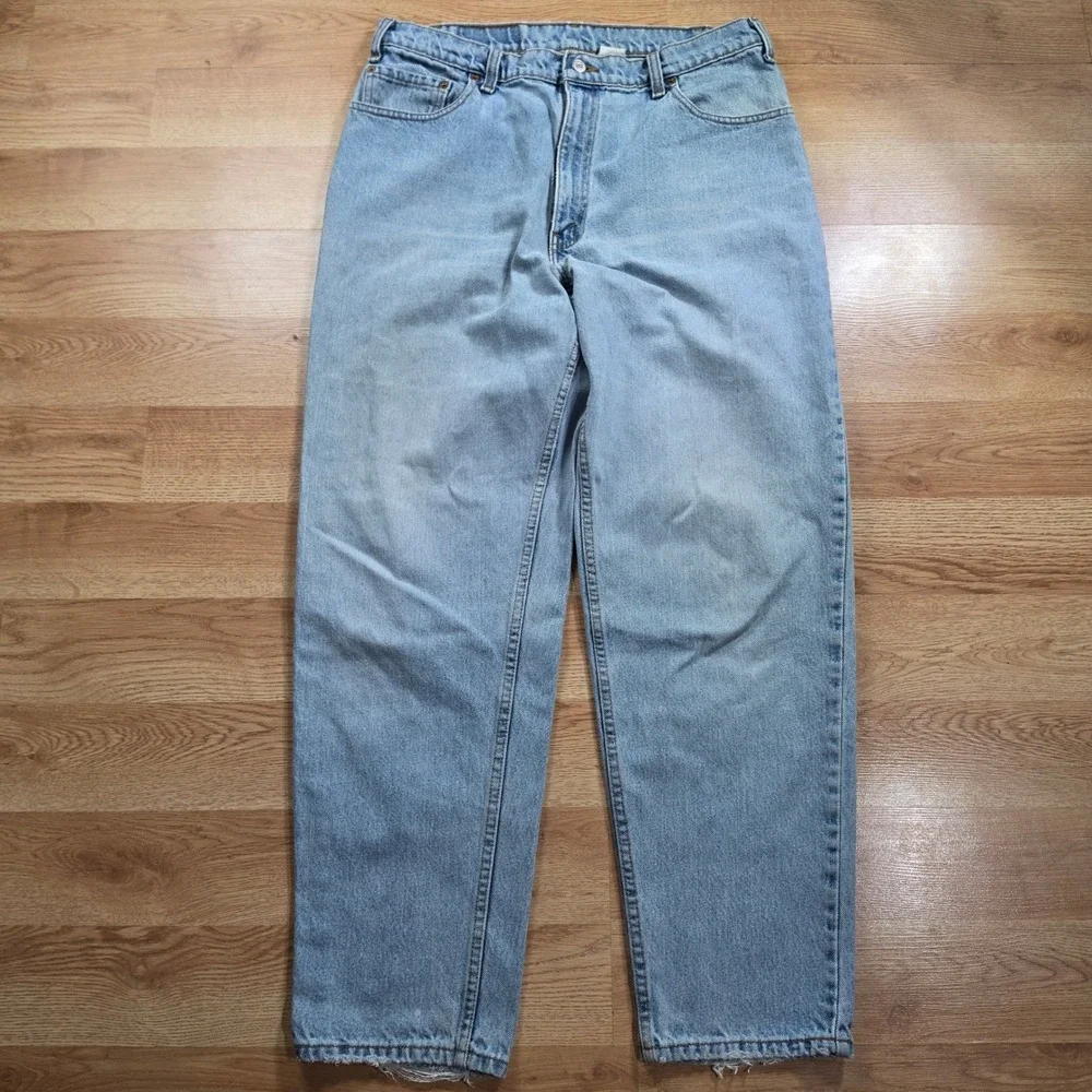 Vintage Levi's 560 Loose Fit Tapered Leg Jeans Mens 36x32 Light Wash Blue USA